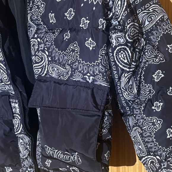 Paisley Patterned Puffer Jacket - Picture 2 of 5